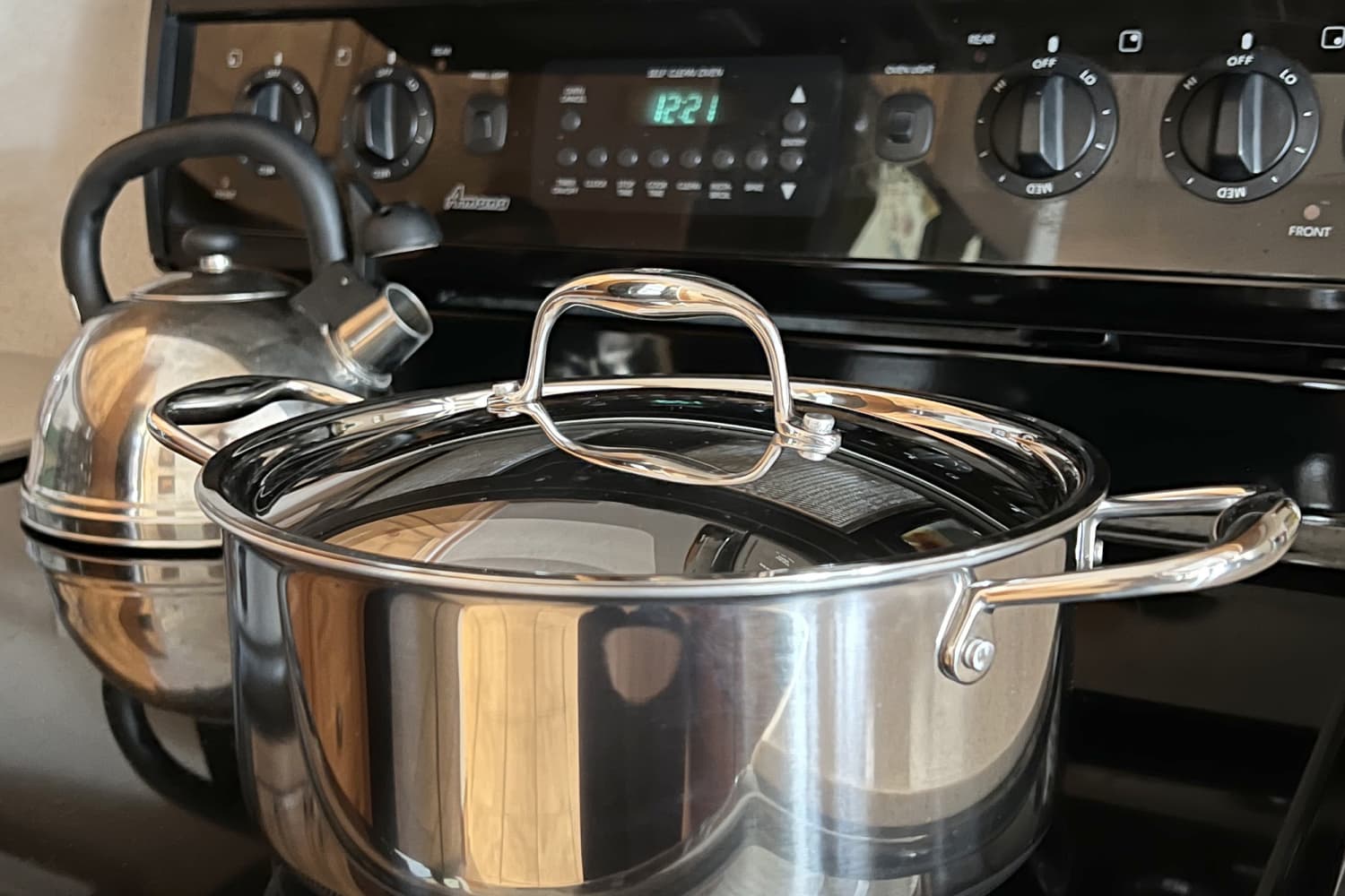 Hexclad 5 Quart Dutch Oven Review 2023 The Kitchn Hexclad 5 Quart Dutch Oven Review 2023 The Kitchn